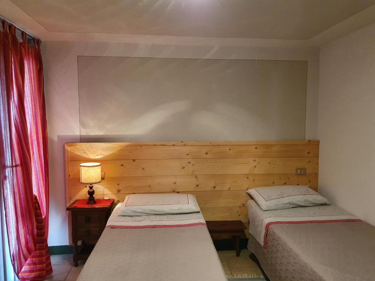 B&B Il Pettirosso Malonno Exterior photo