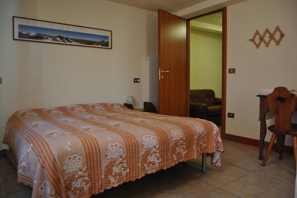 B&B Il Pettirosso Malonno Room photo