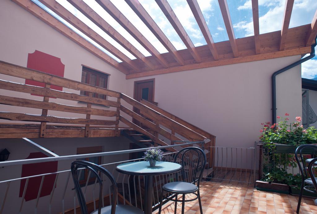 B&B Il Pettirosso Malonno Exterior photo